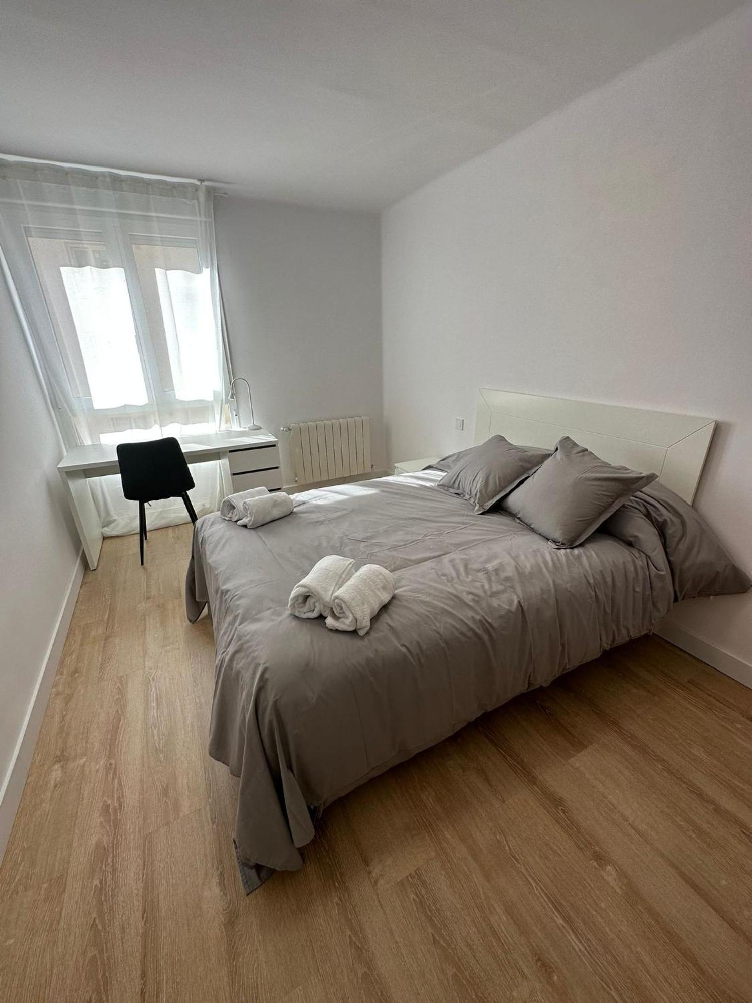 Apartamento Centrico Alba Сантандер Екстериор снимка