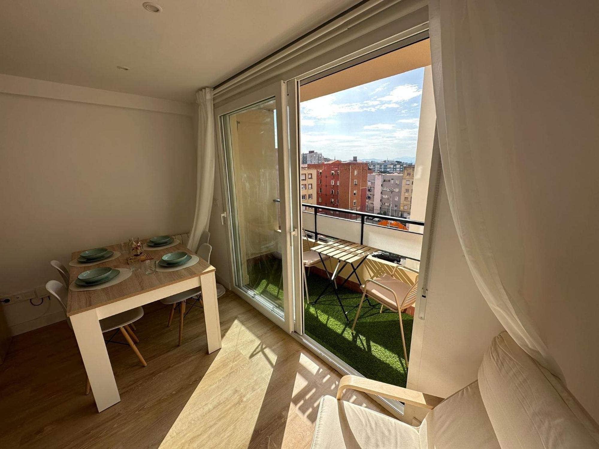 Apartamento Centrico Alba Сантандер Екстериор снимка